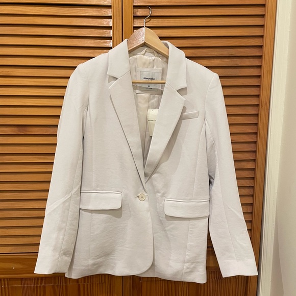 NWT Abercrombie Cream Blazer - Picture 1 of 3